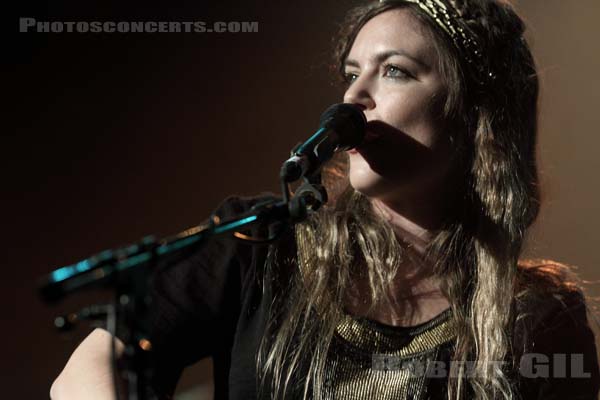 ANGUS AND JULIA STONE - 2011-05-01 - PARIS - Le Trianon - 